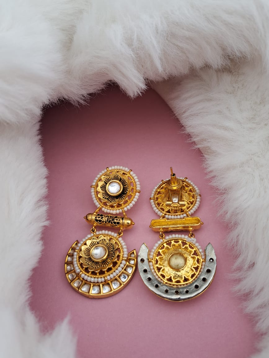 Antique Kundan Gold plated Earrings with Mini Pearls – Timeless Elegance