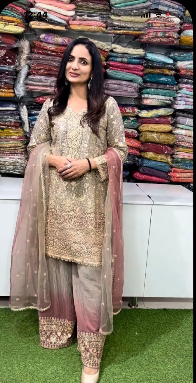 Aari embroidered 3pc suit with Ombre dyed in mauve and wine shades with net dupatta.