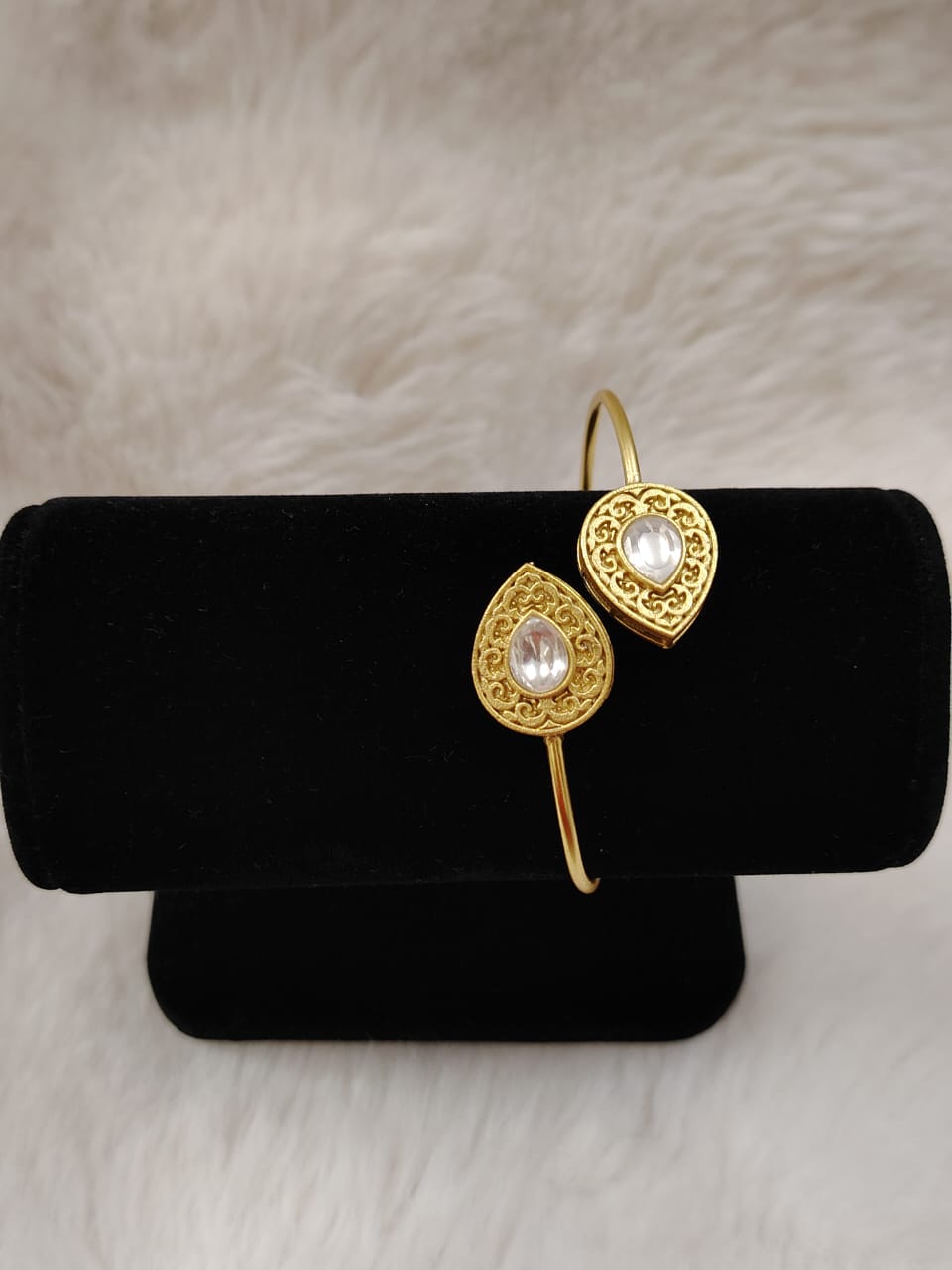 Antique rajwadi gold kada with white stones