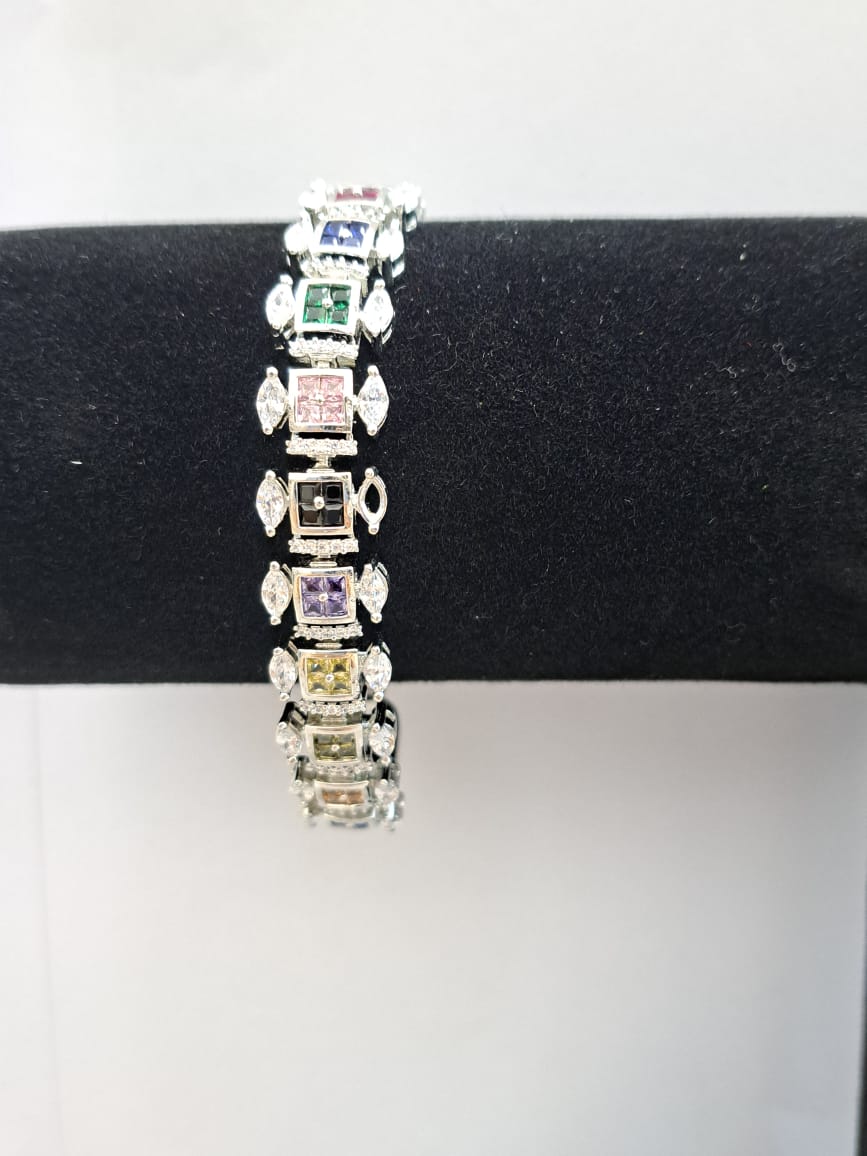 Silver bracelet with semi-precious stones