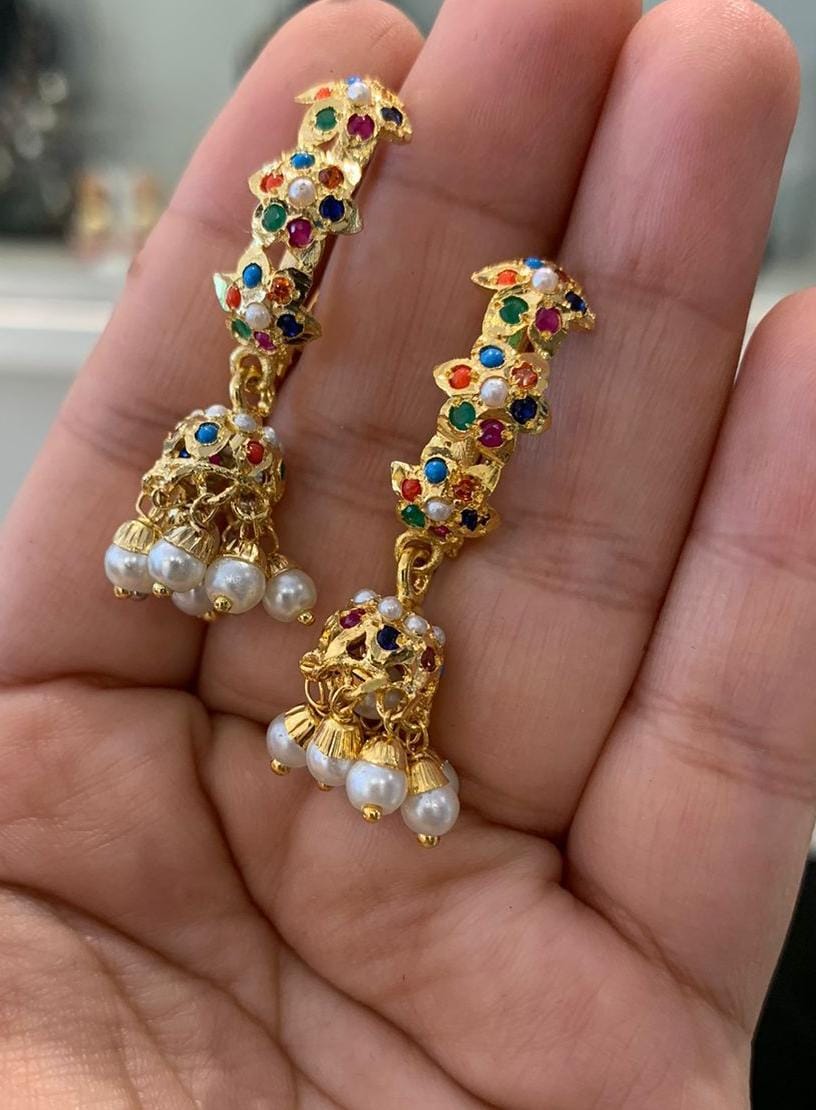 Semi-precious stones and pearls hoop earrings-White & Red
