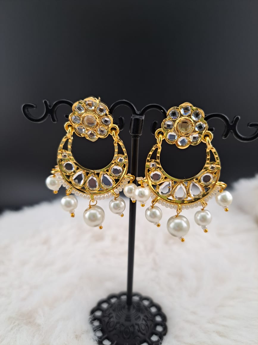 Hyderabadi small chandbali with uncut polki and pearls