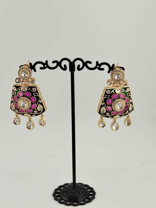 Kundan earrings with green meenakari and kemp stones