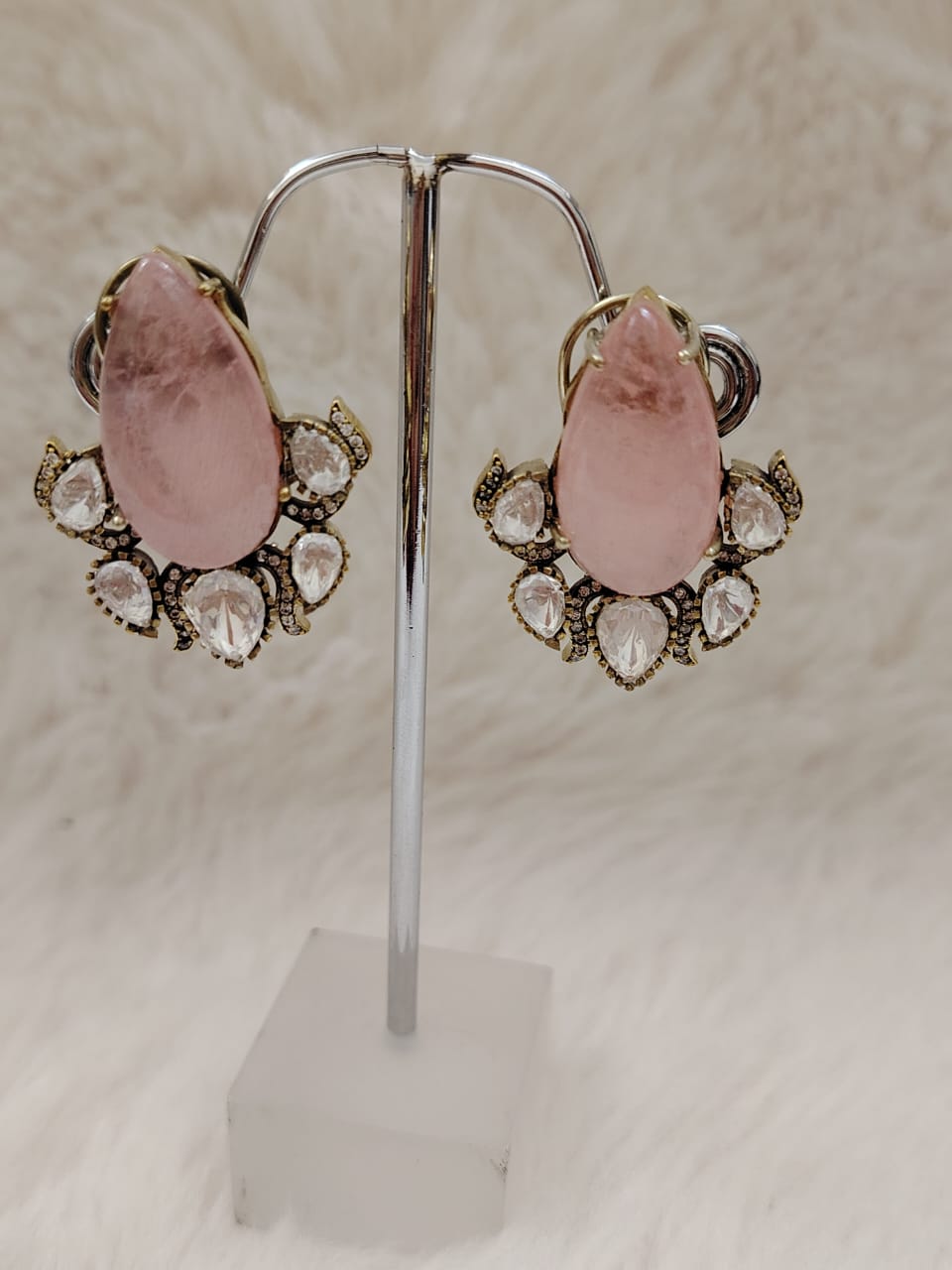 Victorian stud with pink doublet stone and pachi kundans