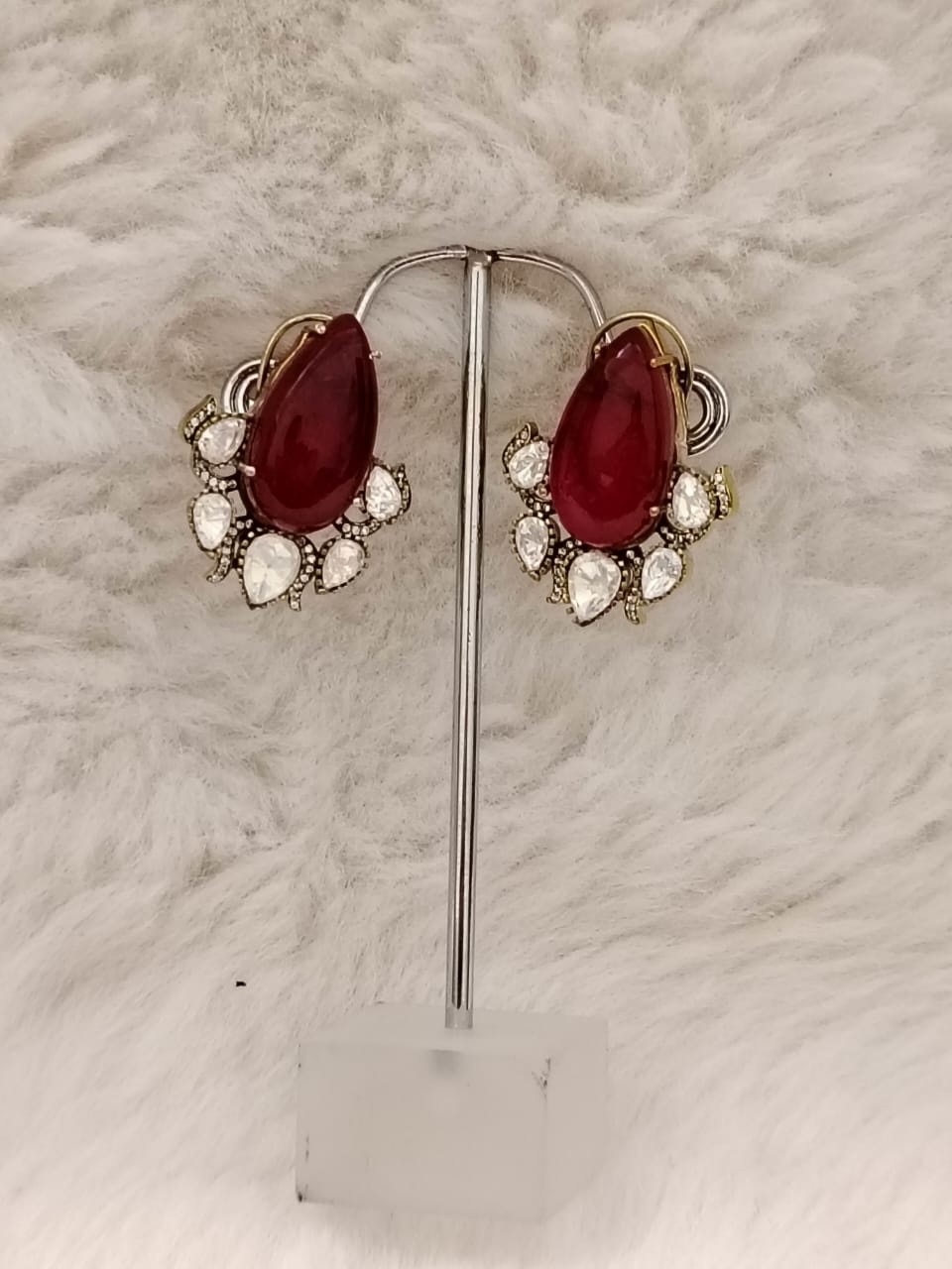 Vitorian studs with red doublet stone and pachi kundans