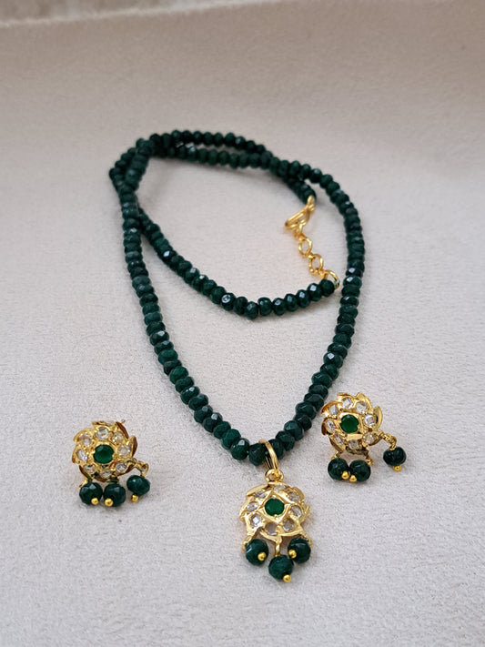 Real onyx beads set with emerald and polki kundans 