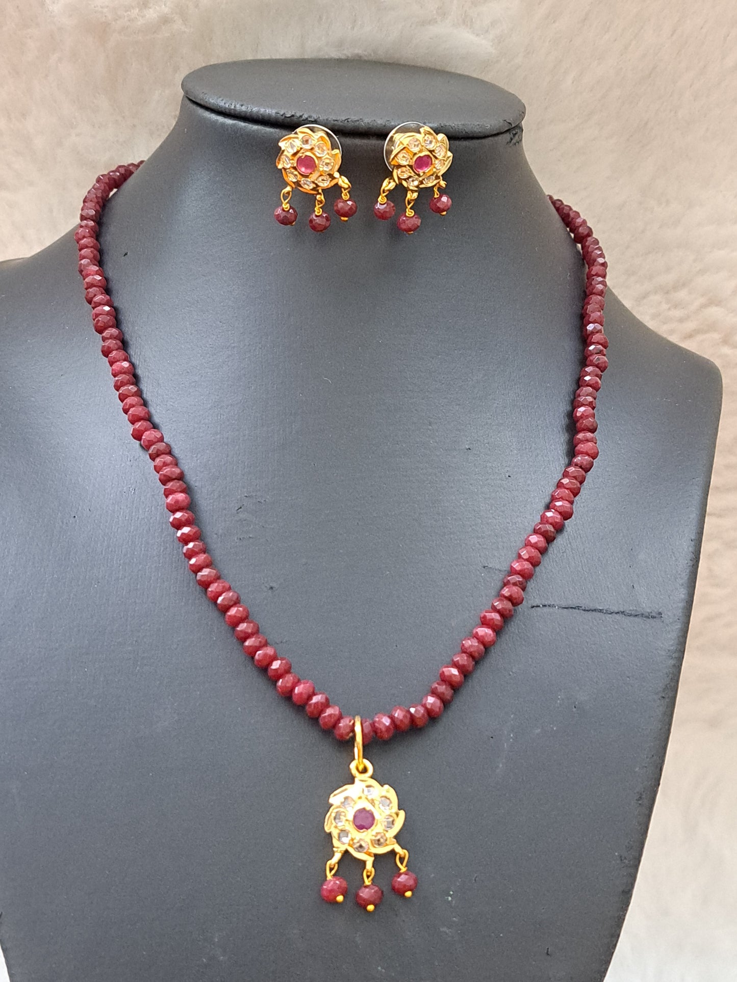 Real onyx beads with ruby and polki kundans