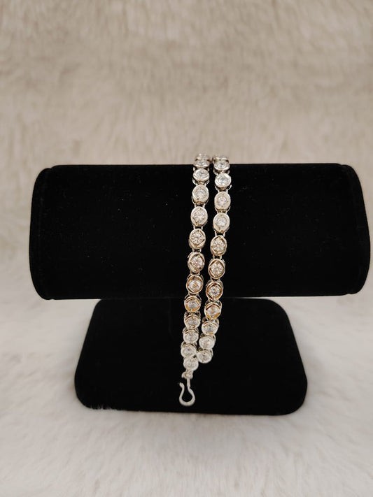 Silver plated bracelet with american diamonds 