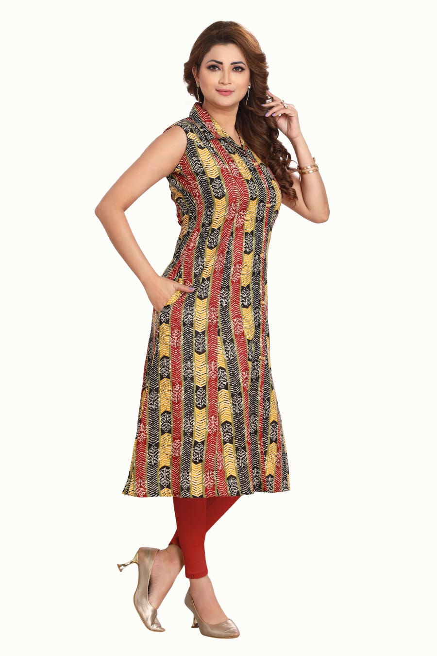 Cotton kurti sleeveless , A-line pattern with collar neck