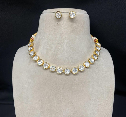 Kundan necklace with studs