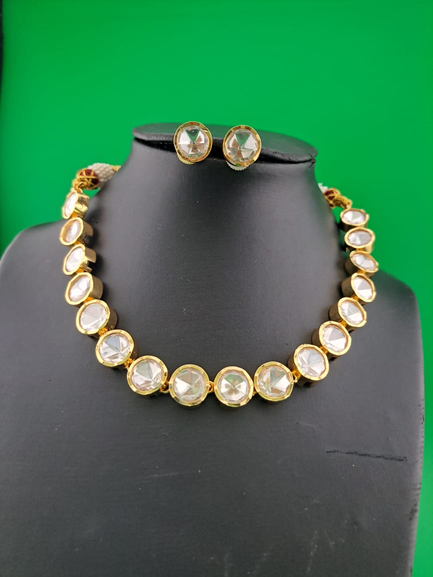 Kundan necklace with studs(single stone)