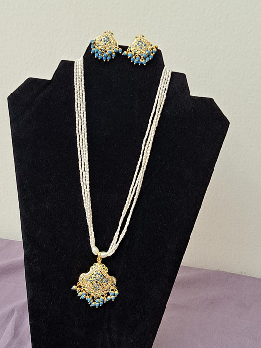 Semi-precious turquoise(feroza) and pearl set