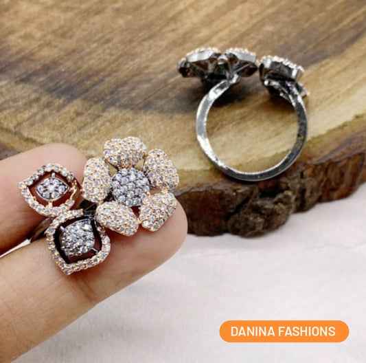 Victoria polish flower ring with AD stones