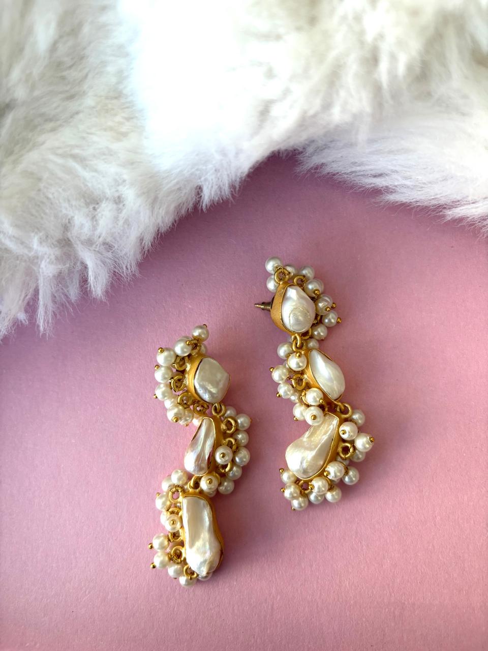 Gold sea Pearl hangings